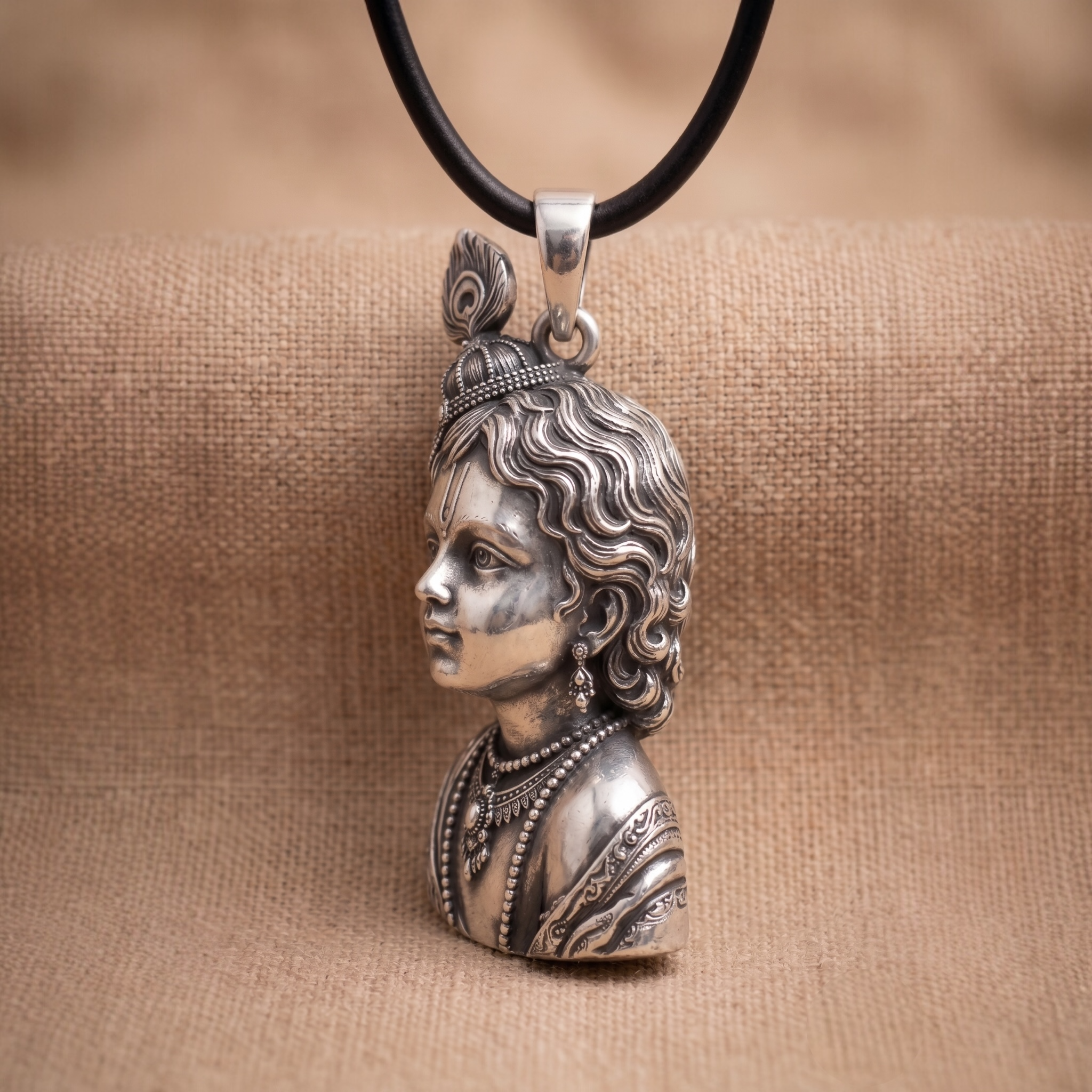 Oxidized 925 silver Krishna pendant side profile