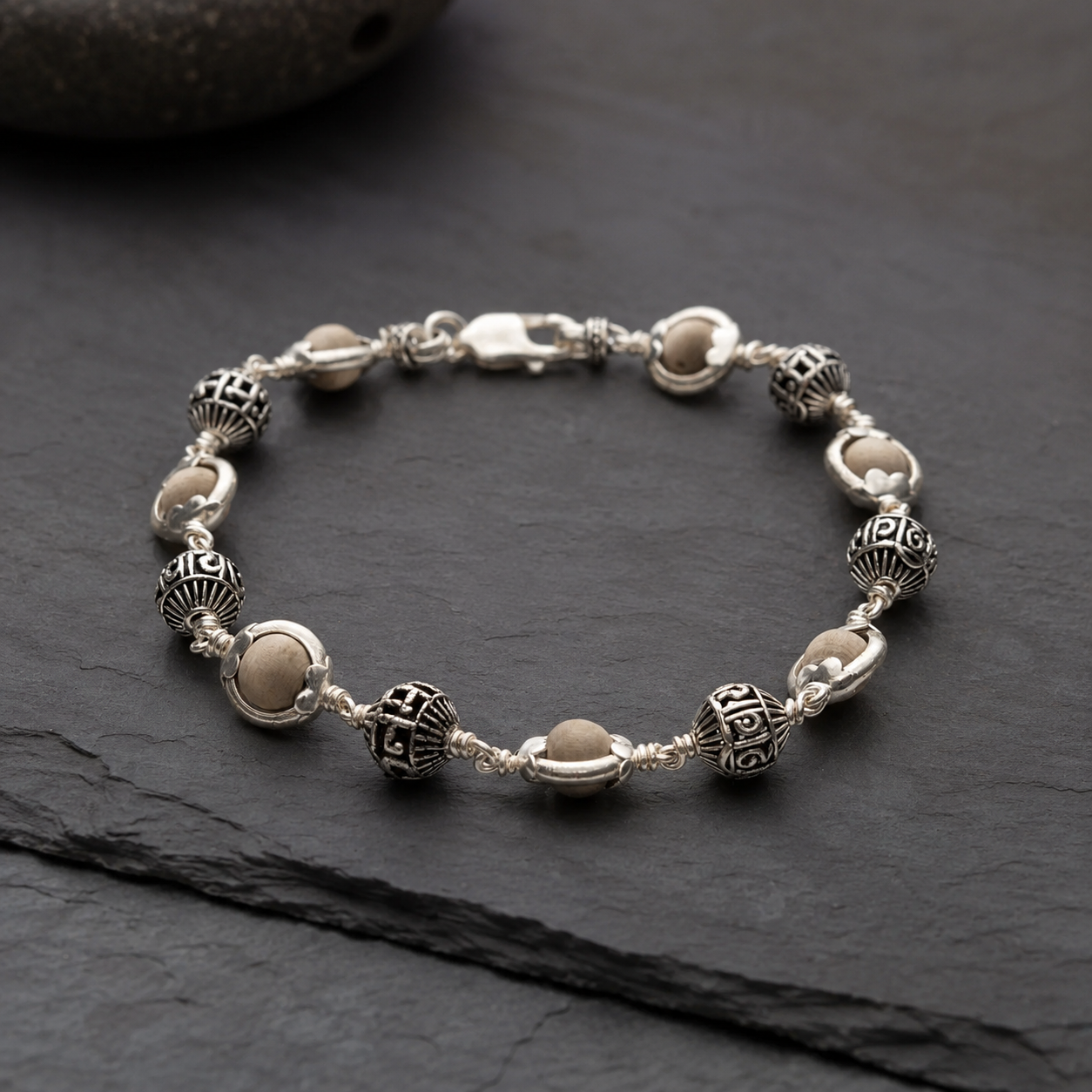 Tulsi capping bracelet showing detailed 925 silver craftsmanship