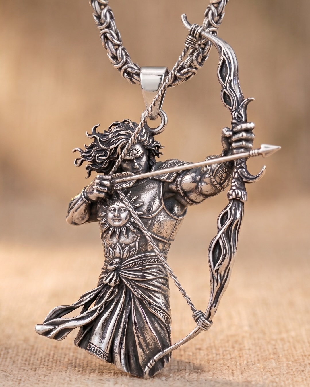 Karna 925 silver pendant front view
