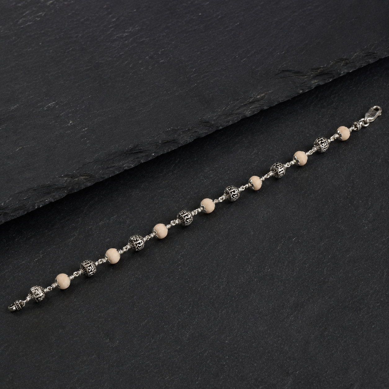 Natural 7–8 mm Tulsi beads silver bracelet front view